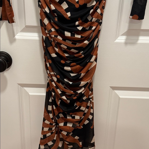NWT Farm Rio Ruched Dress - Picture 11 of 15